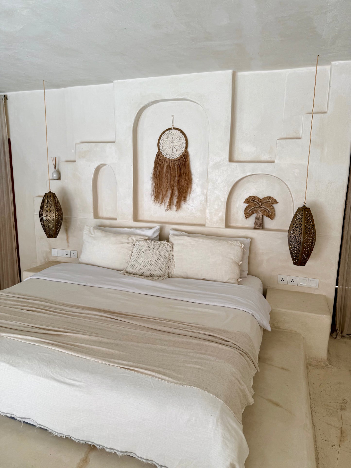 Attrape-rêves en plante aquatique séchée et macramé – suspension murale bohème