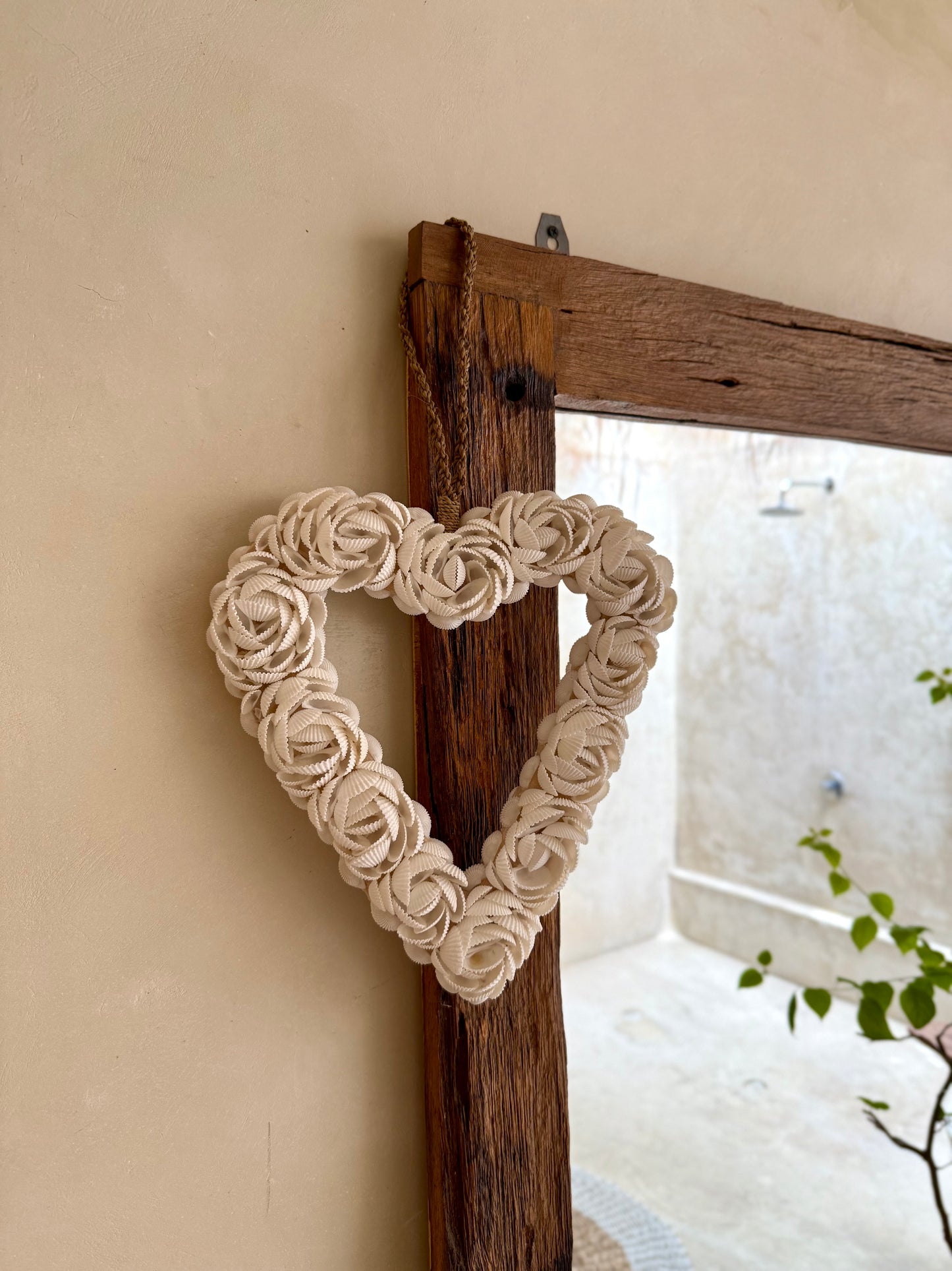 Grand cœur en coquillages Anadara – décoration naturelle et artisanale de Bali