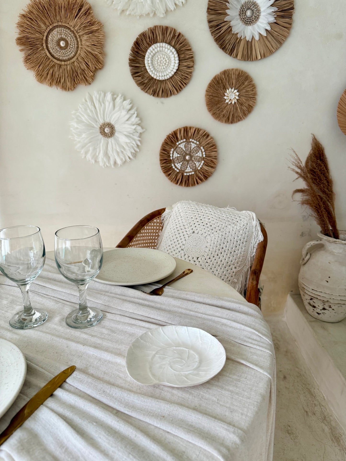 Coupelle en nacre “Spirale marine” – vide-poche ou porte-bijoux artisanal