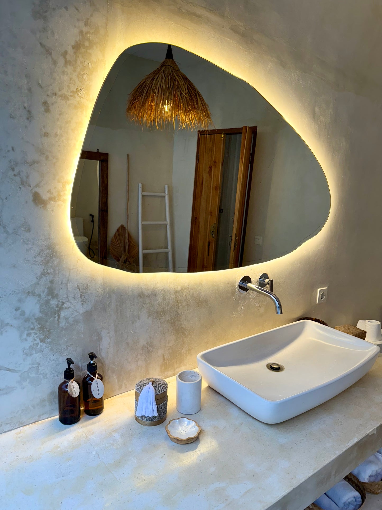 Porte-savon fleur en bois de manguier et nacre – charme artisanal et praticité