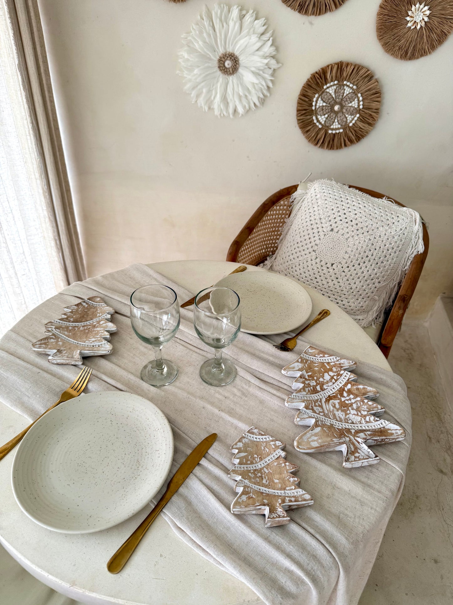 Sapin de Noël en bois – décoration artisanale balinaise