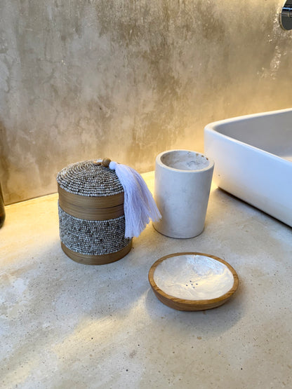 Porte-savon ovale en bois de manguier et nacre – raffinement naturel et artisanat balinais