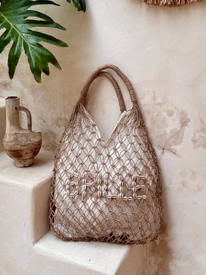 Sac à main en fibres naturelles tressées – messages en coquillages cauris au choix