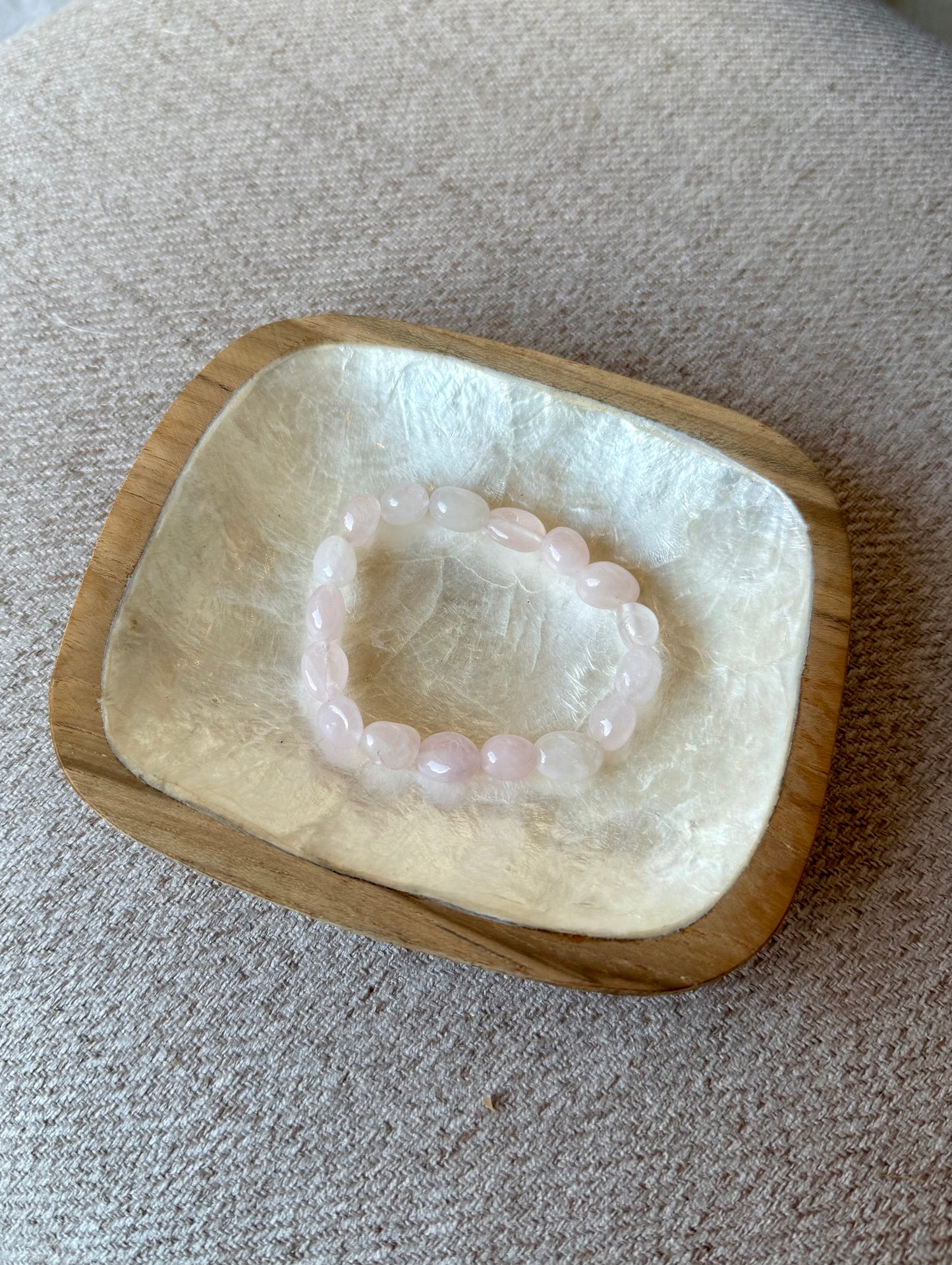 Bracelet en Quartz Rose – Pierre d’amour & de douceur – Fait main à Bali