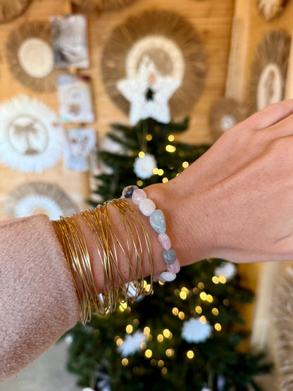 Bracelet en pierres naturelles – Amazonite, Labradorite & Quartz Rose | Création artisanale de Bali