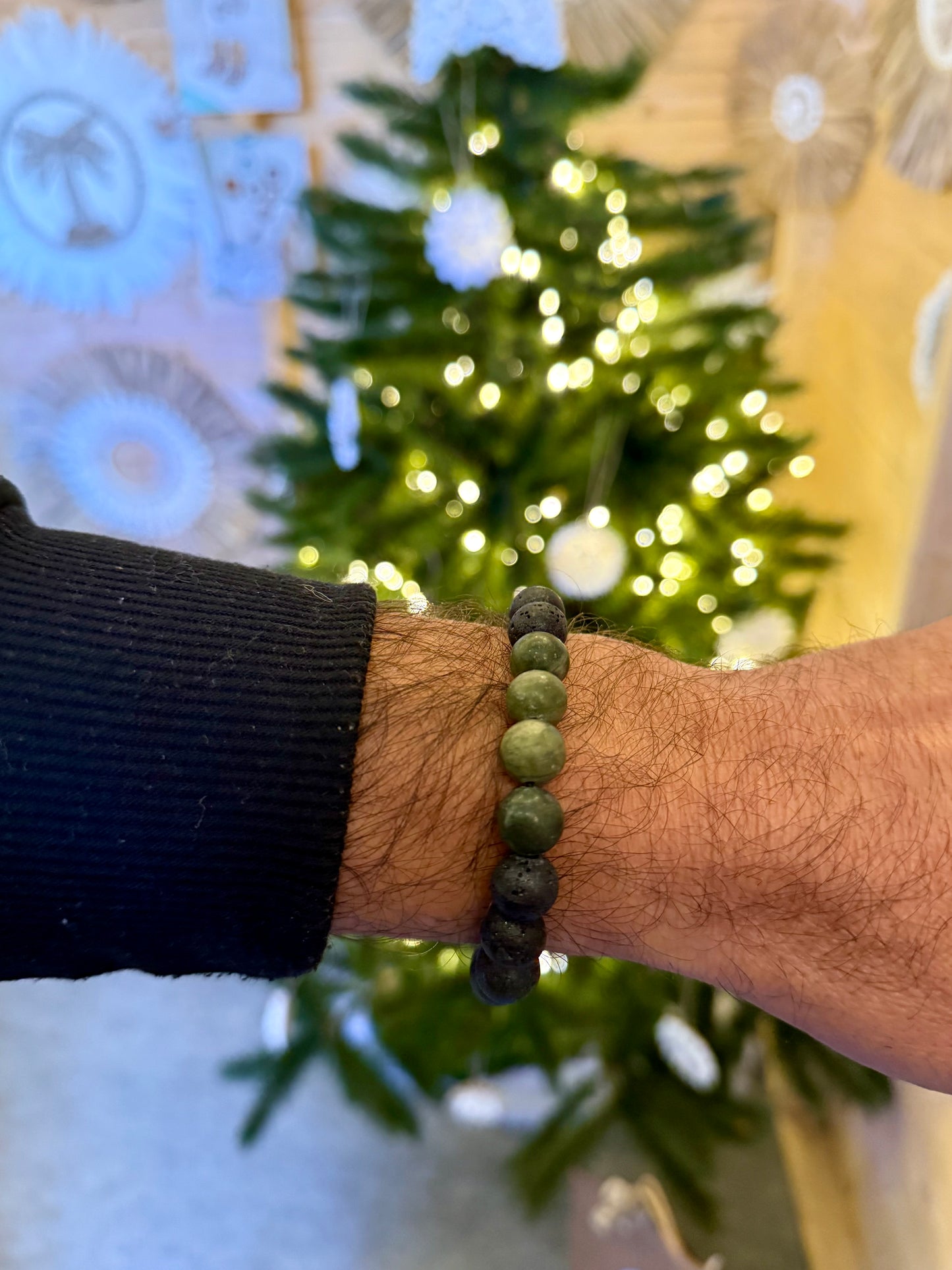 Bracelet homme en pierre de lave & serpentine – pierre d’équilibre et de régénération – fait main à Bali