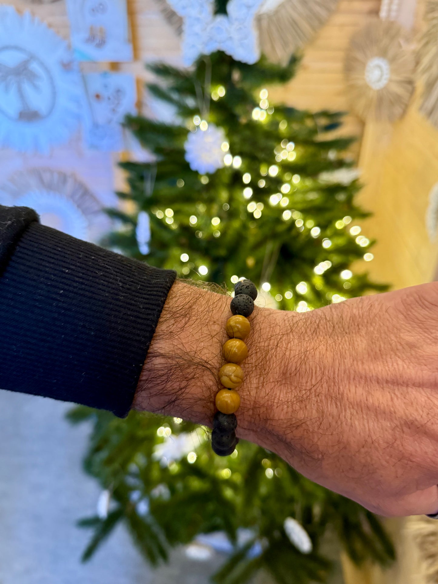 Bracelet homme en pierre de lave & jaspe paysage – pierre d’ancrage et d’harmonie – fait main à Bali